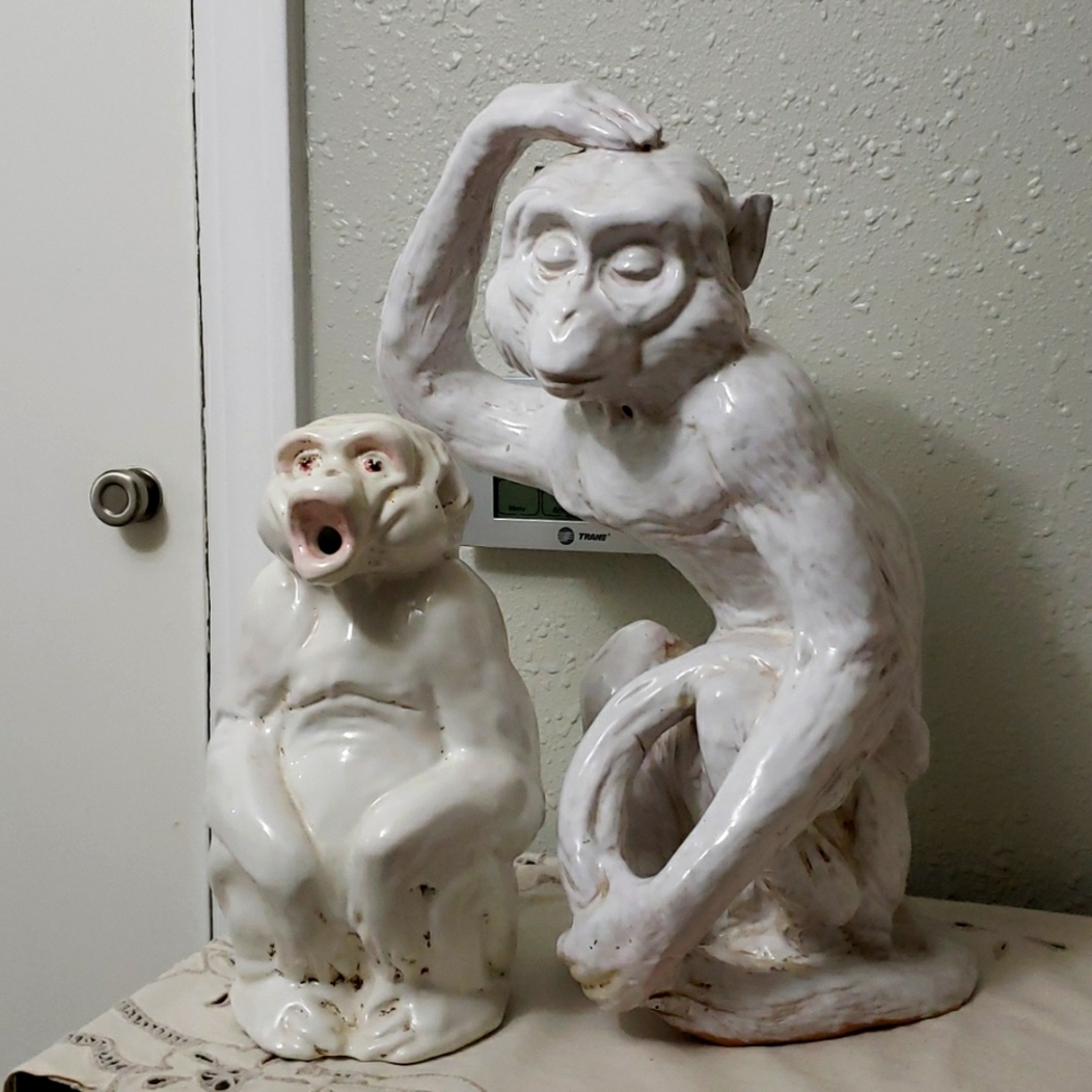 PORCELAIN ITALIAN MONKEY SET